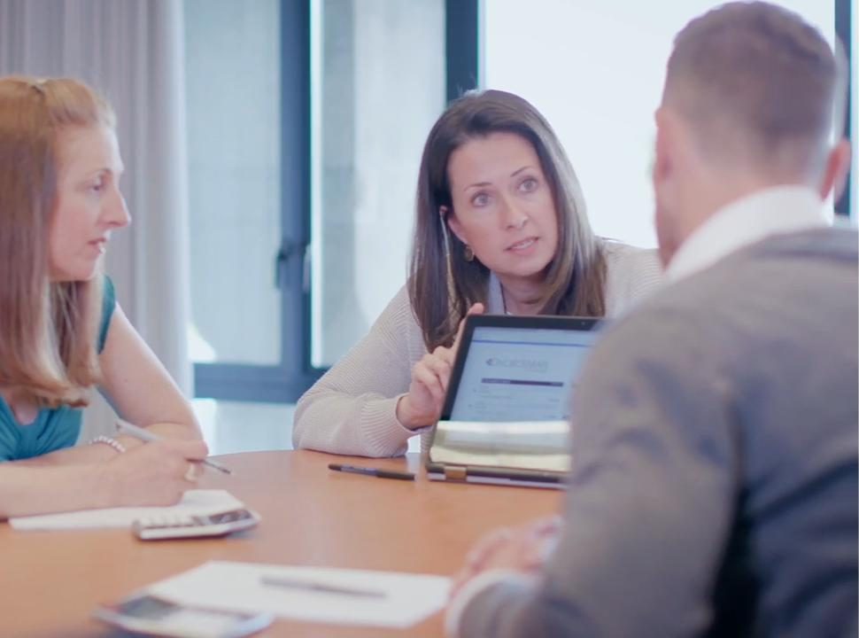 Reviewing support calculations on screen during family mediation